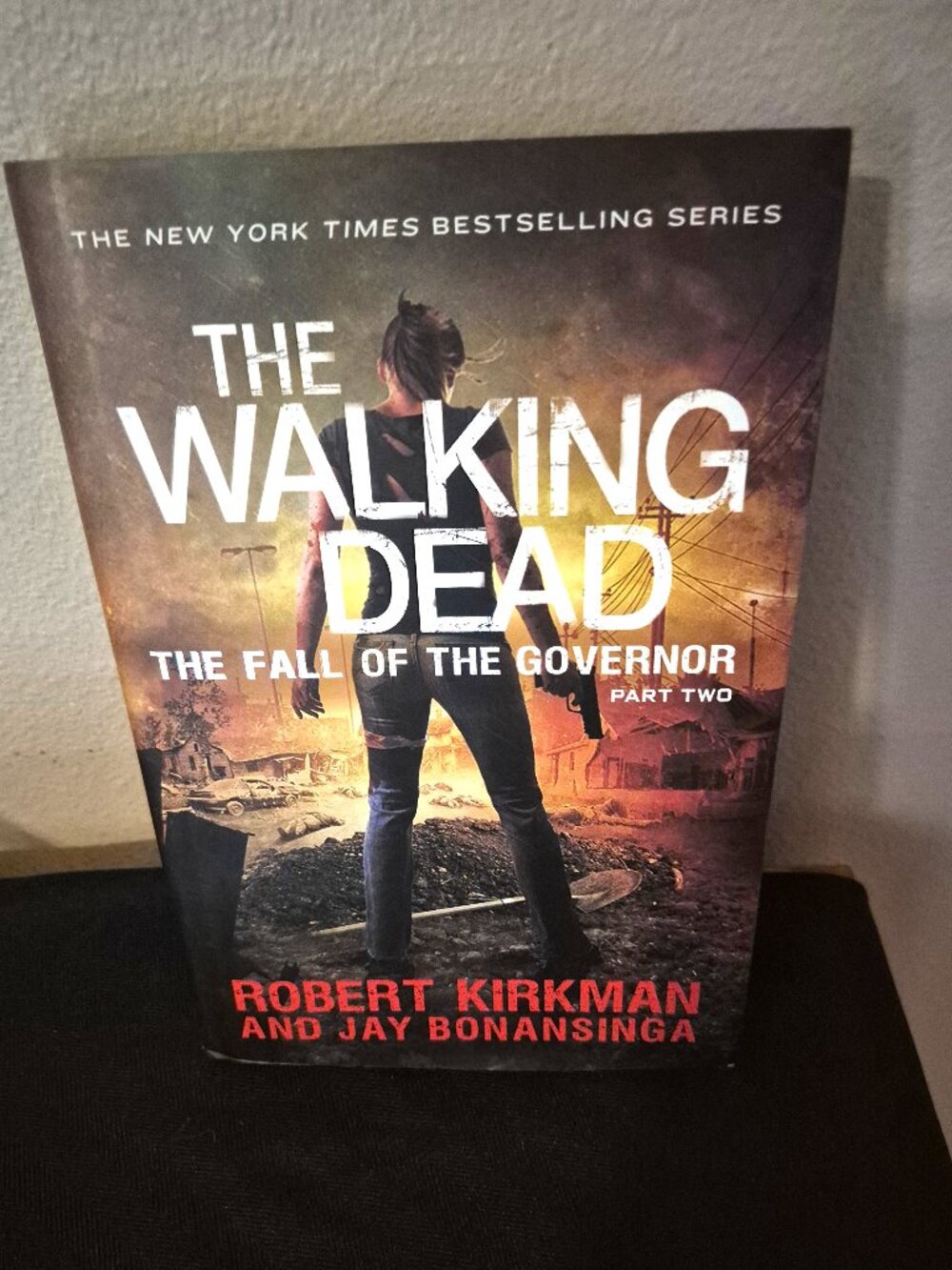 the Walking Dead The Fall of the Governor Part Two Book